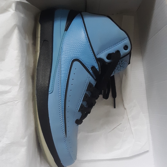 Air Jordan 2 UNC CAROLINA - Picture 7 of 7